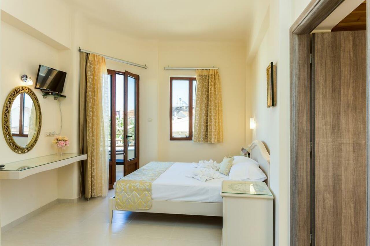 Polyxenia Suites Rethymno  Екстер'єр фото
