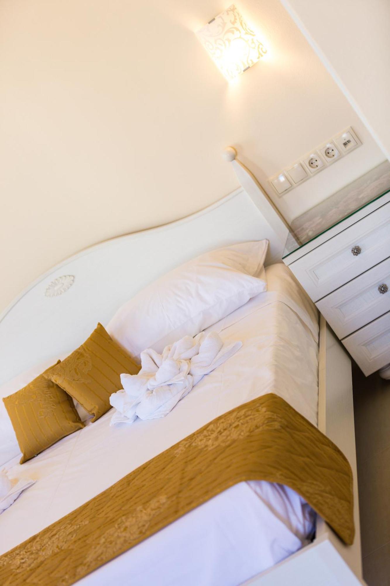 Polyxenia Suites Rethymno  Екстер'єр фото