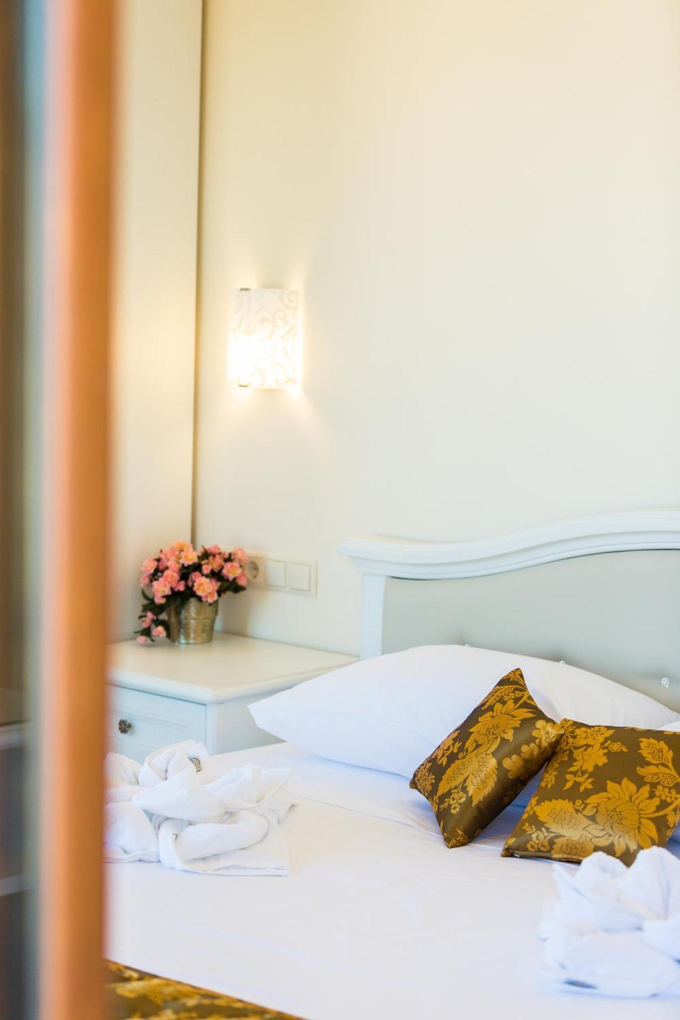 Polyxenia Suites Rethymno  Екстер'єр фото