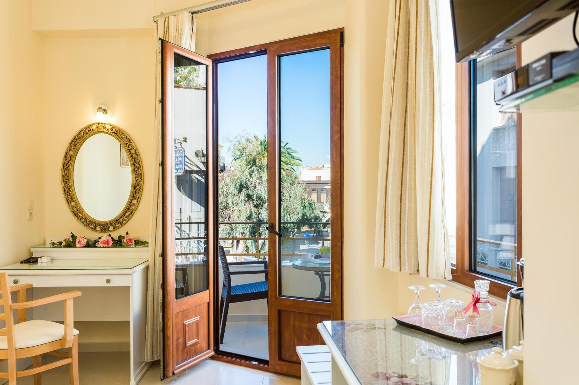 Polyxenia Suites Rethymno  Екстер'єр фото