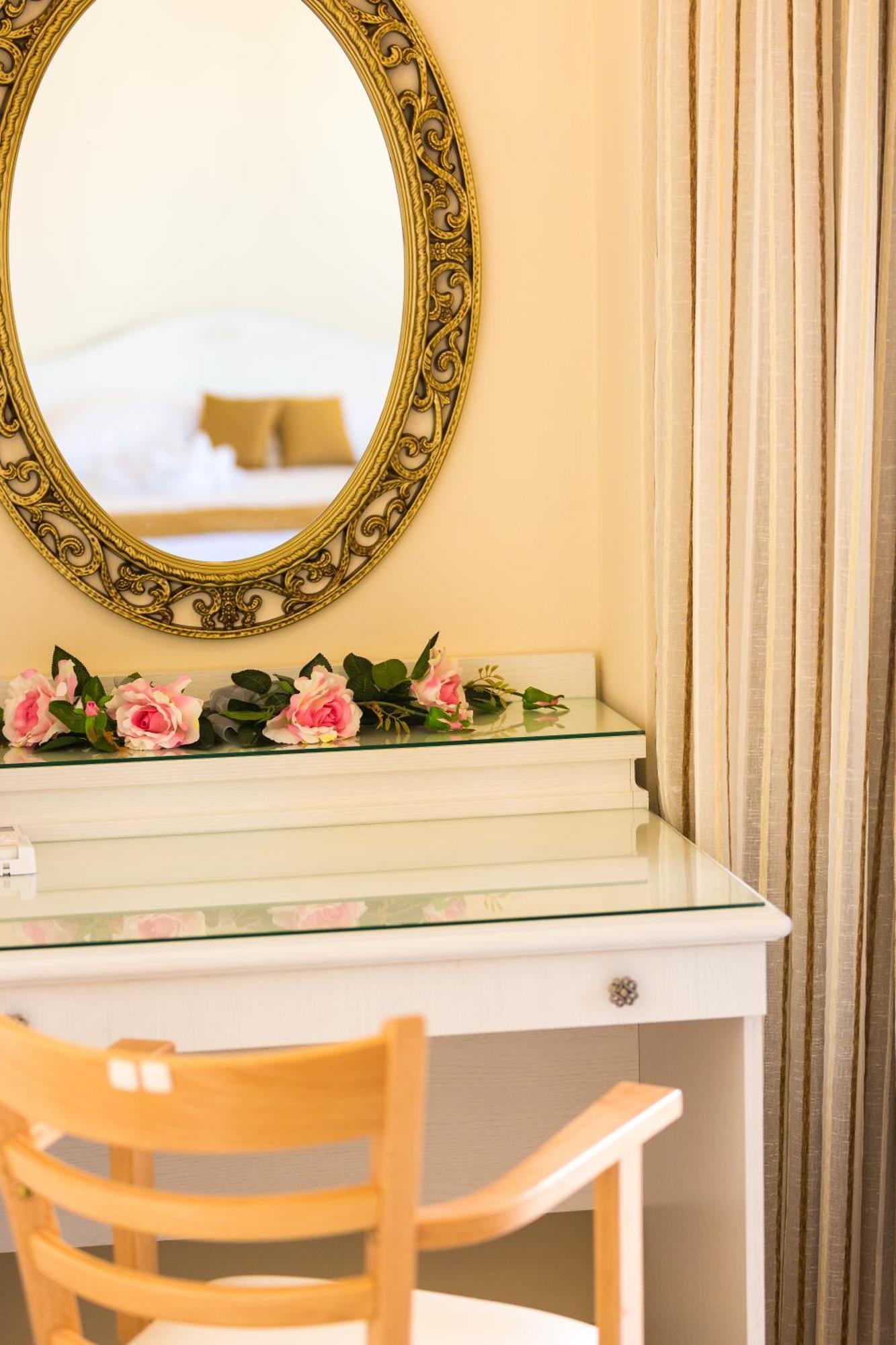 Polyxenia Suites Rethymno  Екстер'єр фото