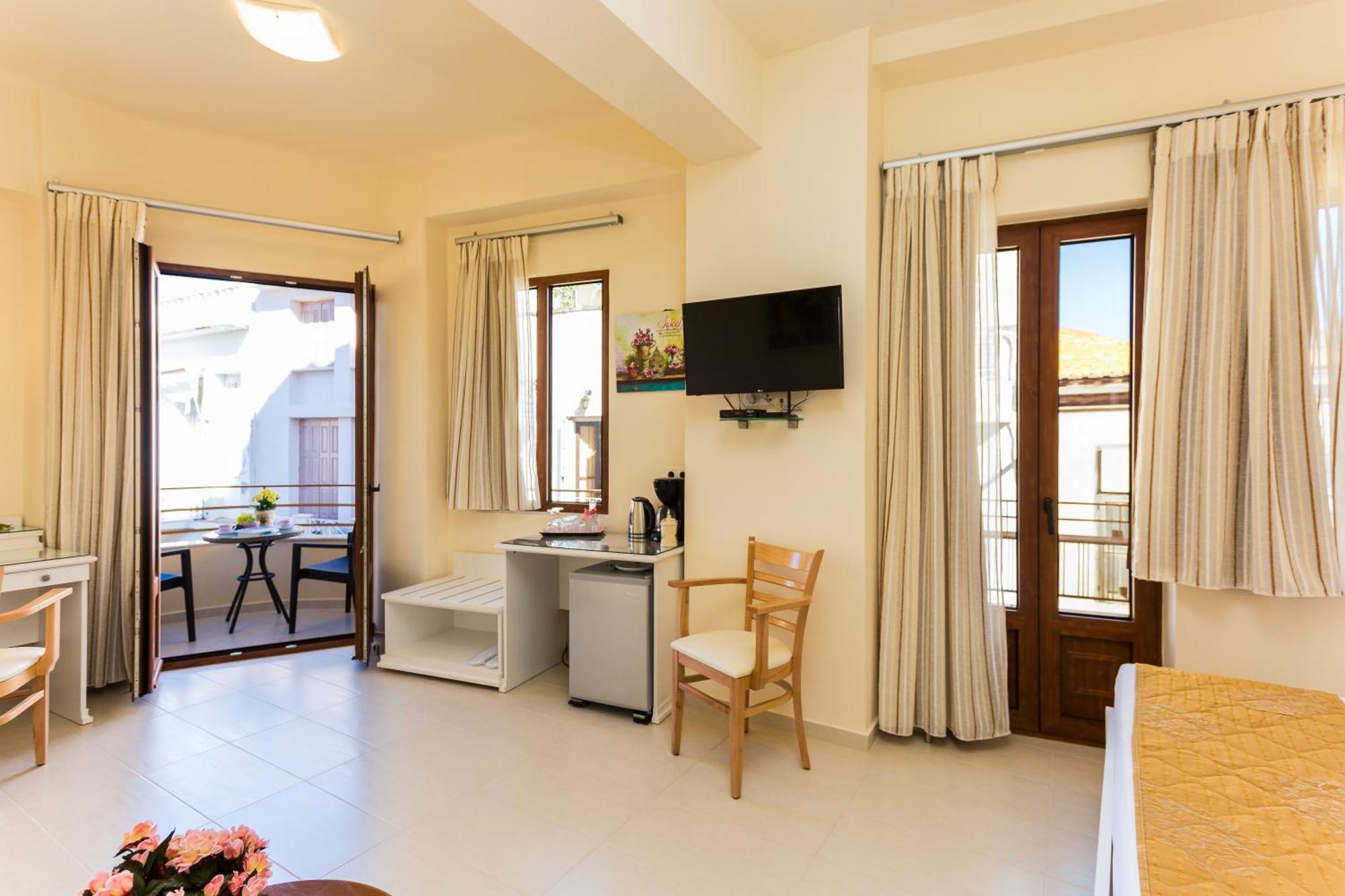 Polyxenia Suites Rethymno  Екстер'єр фото